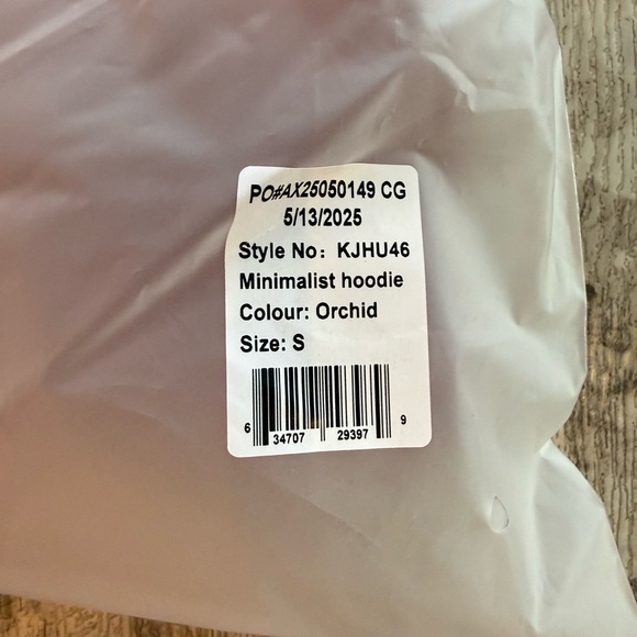 COMFRT Minimalist Hoodie NWT - Picture 5 of 9